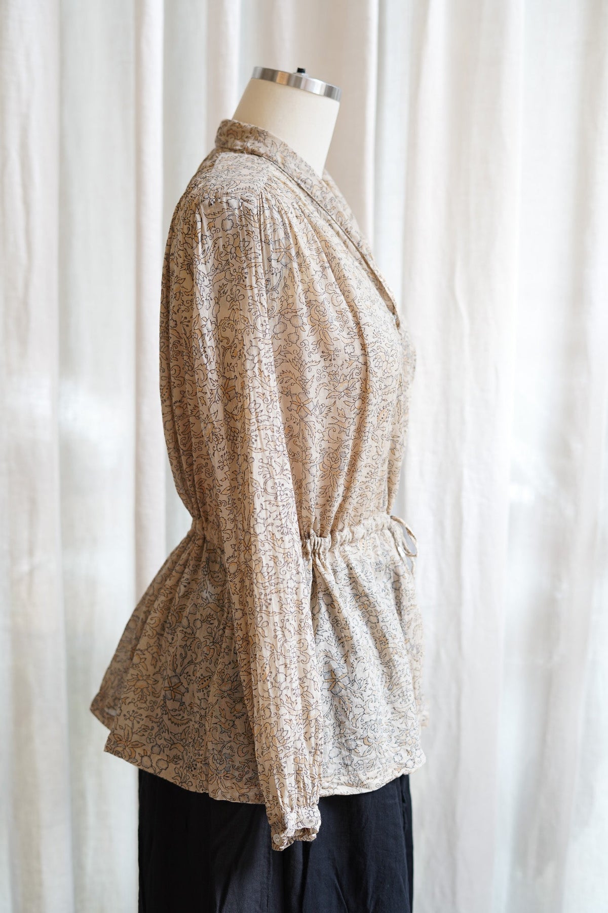 Pearl Blouse With Adjustable Waist in Ginza Print