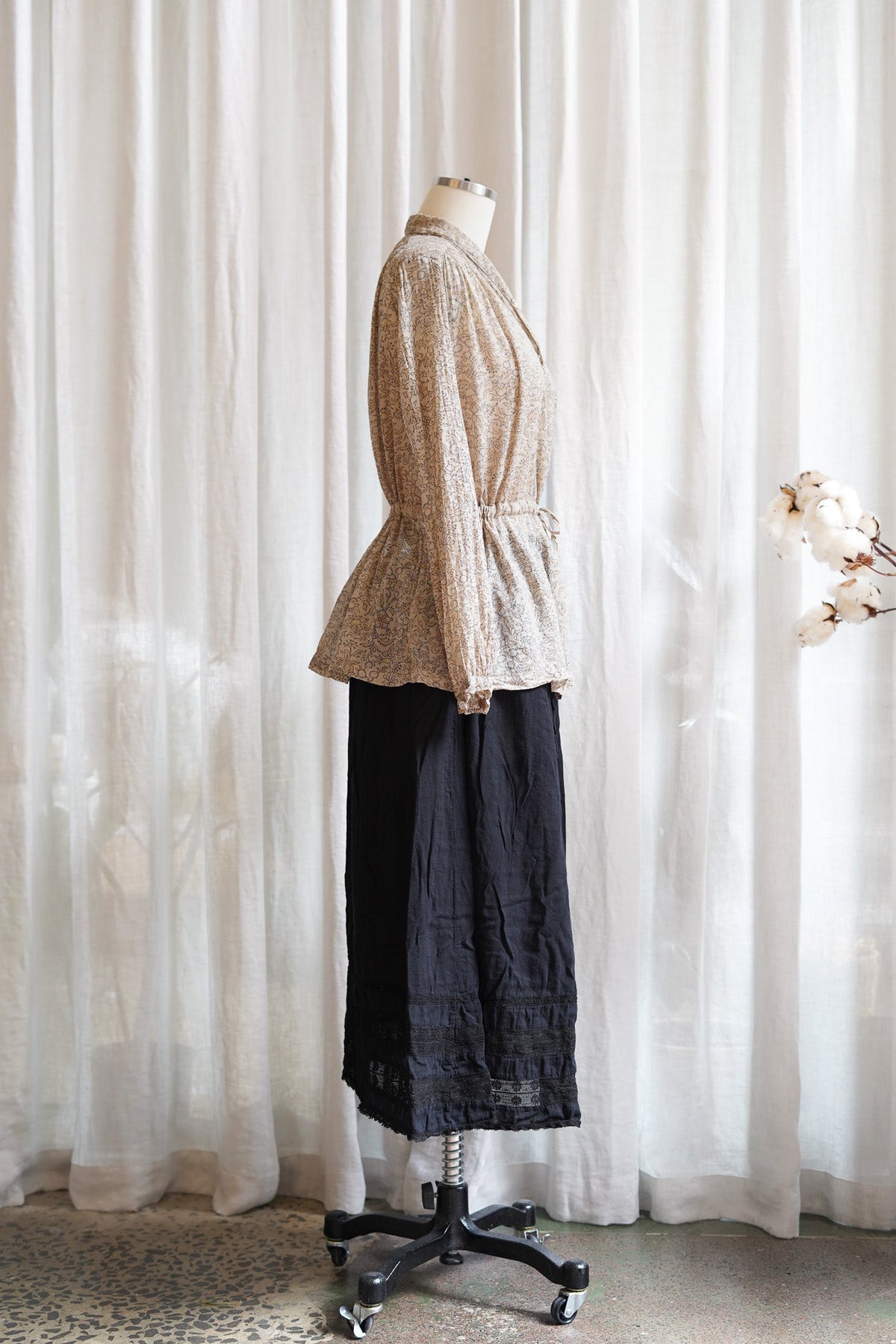 Pearl Blouse With Adjustable Waist in Ginza Print